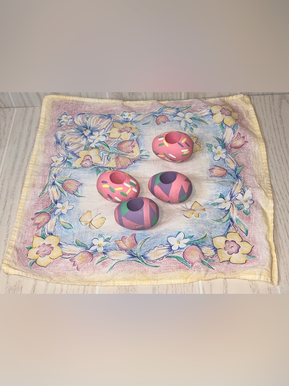 Vintage Easter Eggs Napkin Holder Set of 4 with napkins